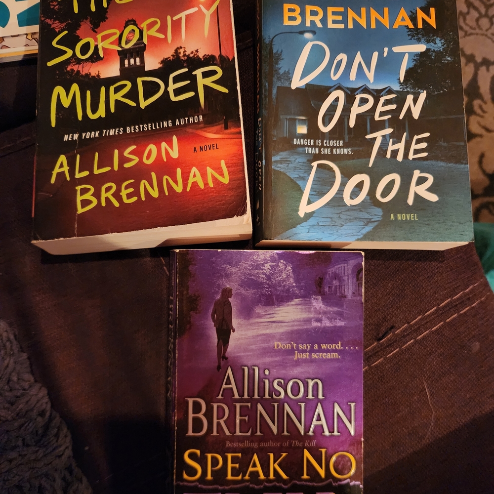 Allison Brennan Book Set